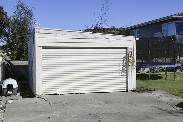Photo of property in 21 Raglan Street, Oamaru North, Oamaru, 9400