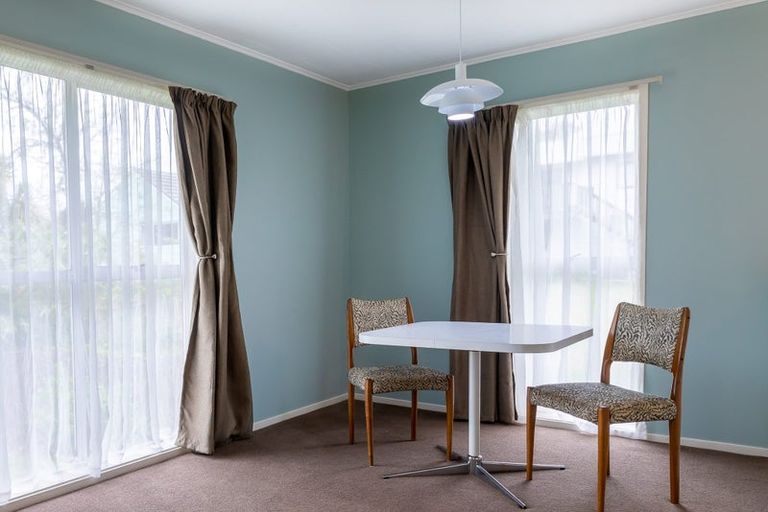 Photo of property in 2/14 Claridge Street, Glen Eden, Auckland, 0602