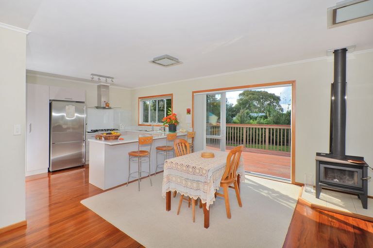 Photo of property in 122 Anzac Road, Morningside, Whangarei, 0110