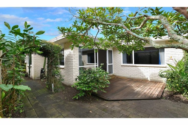 Photo of property in 2/448 Hibiscus Coast Highway, Orewa, 0931