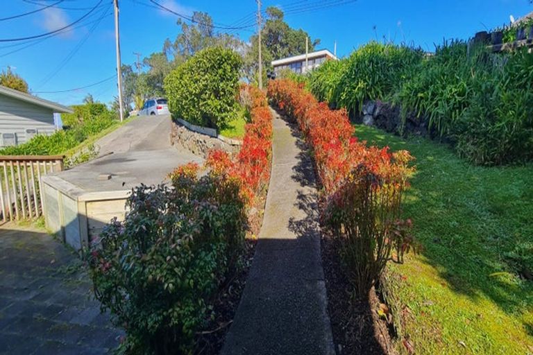 Photo of property in 44 Exmouth Road, Northcote, Auckland, 0627