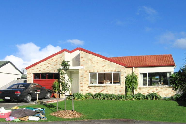 Photo of property in 16 Kona Crescent, Henderson, Auckland, 0610