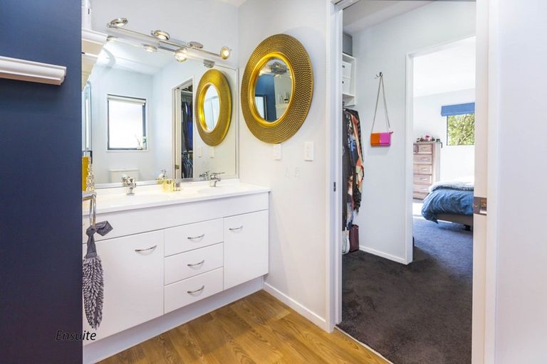 Photo of property in 7 Ormrod Grove, Riverstone Terraces, Upper Hutt, 5018