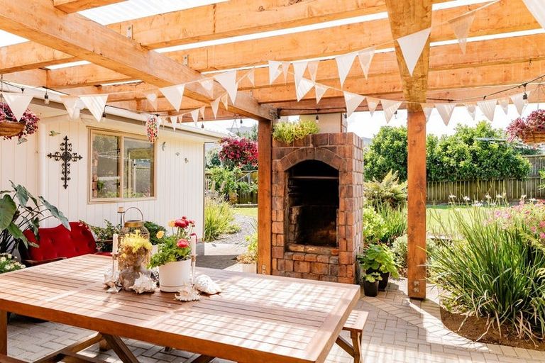 Photo of property in 13 Koromiko Drive, Coromandel, 3506