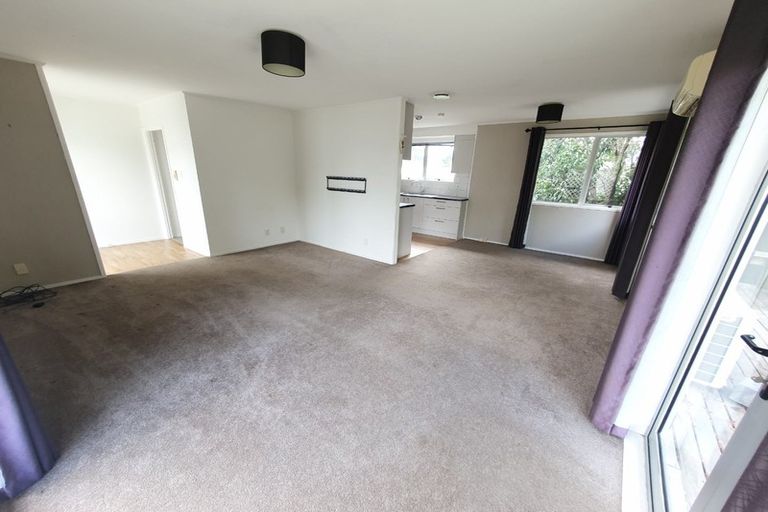 Photo of property in 12 Lipton Grove, Opaheke, Papakura, 2113