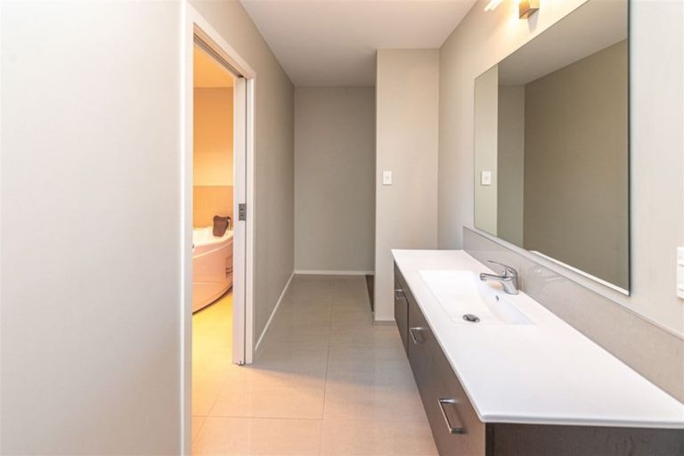 Photo of property in 33 Edith Collier Drive, Otamatea, Whanganui, 4500