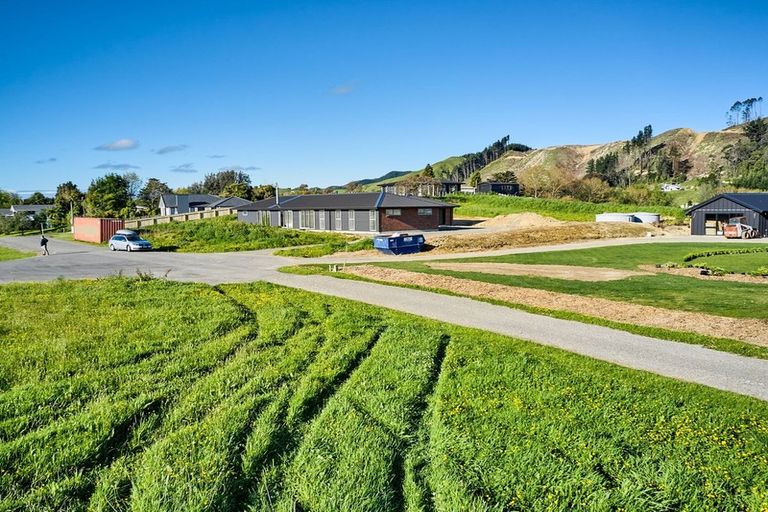 Photo of property in 8 Honoiti Ranapiri Place, Manakau, Levin, 5573
