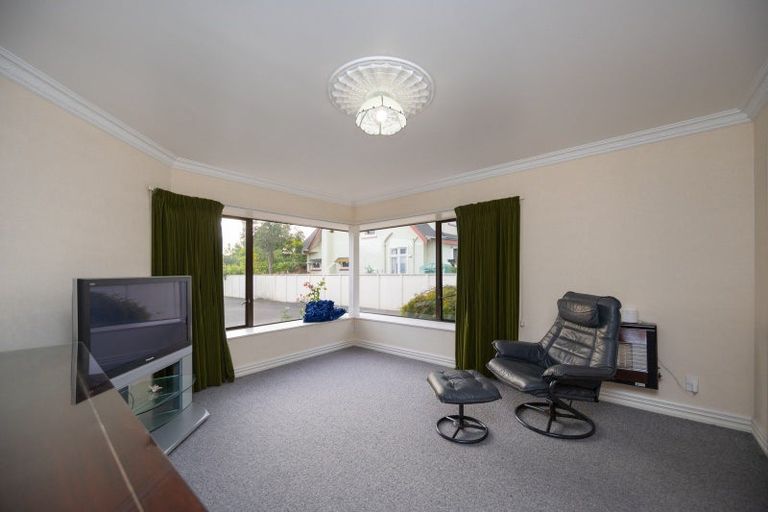 Photo of property in 165 Russell Street, Palmerston North, 4414