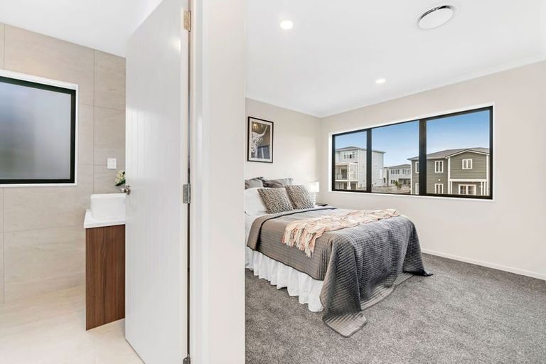 Photo of property in 32 Adamson Road, Flat Bush, Auckland, 2019