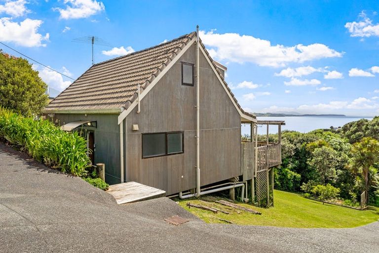 Photo of property in 25 Rangimaarie Crescent, Snells Beach, 0920