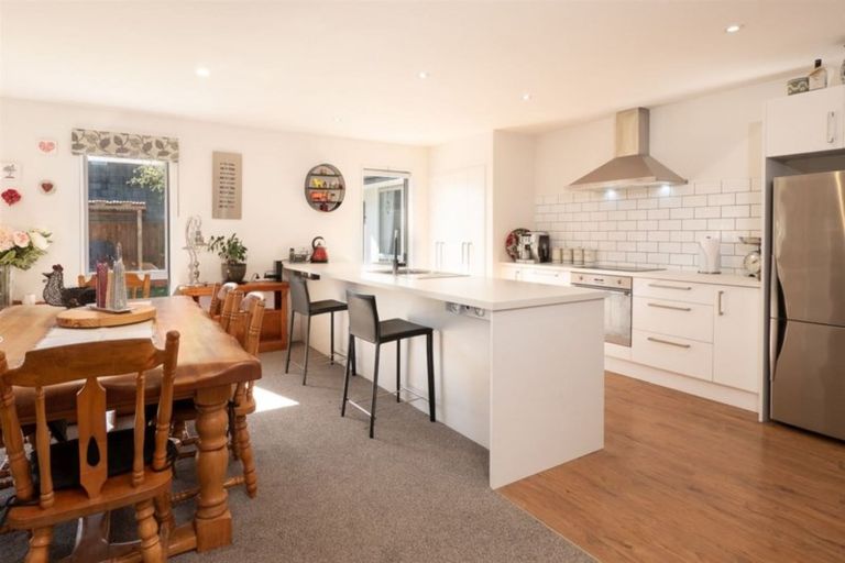 Photo of property in 24 Chesterfield Place, Rangiora, 7400