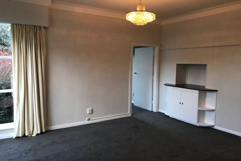 Photo of property in 7 Waiteata Road, Kelburn, Wellington, 6012