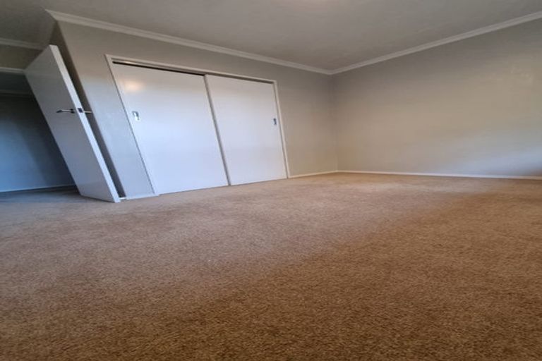 Photo of property in 34 Kentucky Way, Awapuni, Palmerston North, 4412