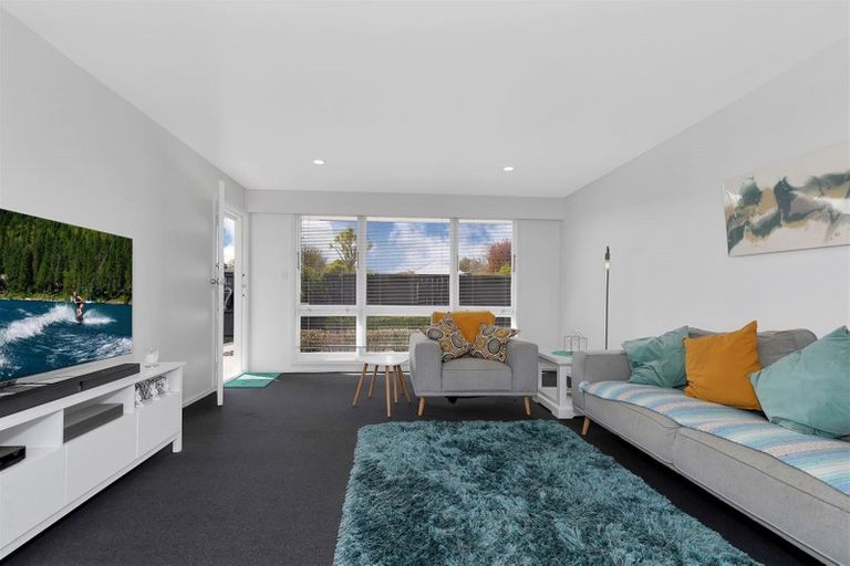 Photo of property in 1/61 Vagues Road, Northcote, Christchurch, 8052