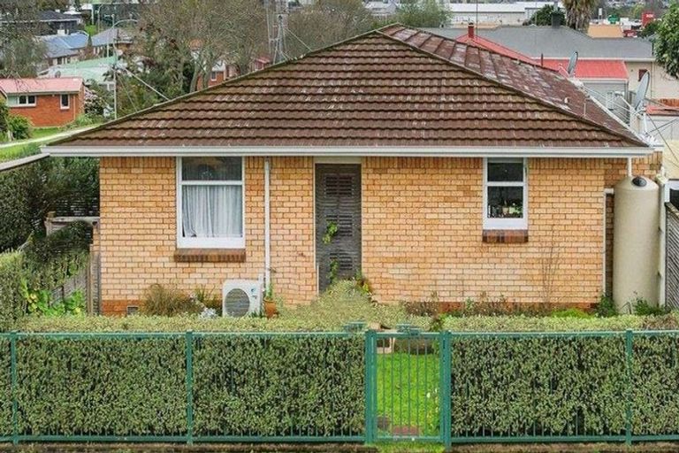 Photo of property in 156 Brady Street, Te Awamutu, 3800