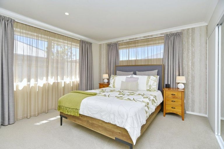 Photo of property in 21 Tutton (pvt) Mews, Rangiora, 7400