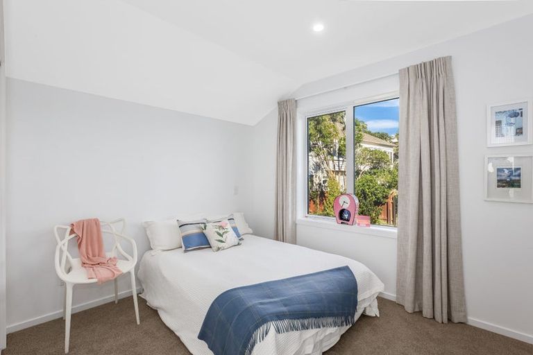 Photo of property in 66a Donald Street, Karori, Wellington, 6012