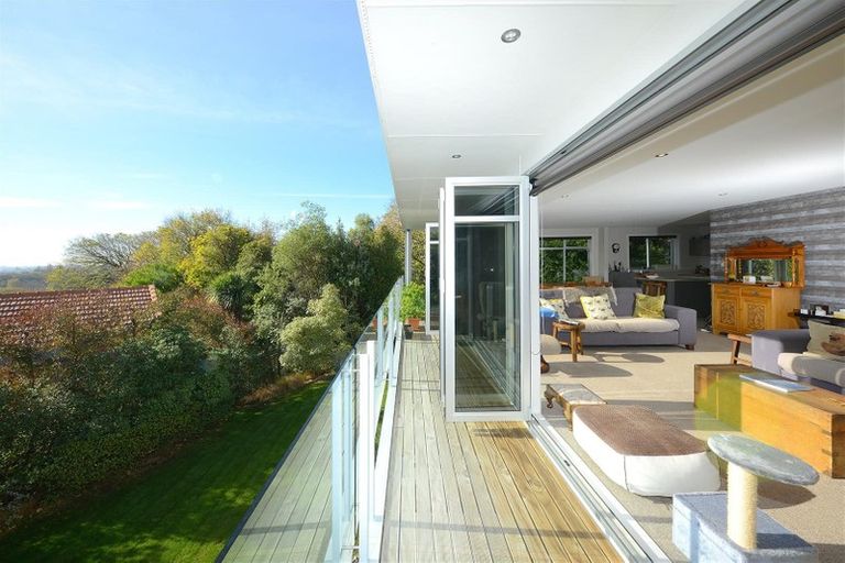 Photo of property in 30 Overdale Drive, Cashmere, Christchurch, 8022