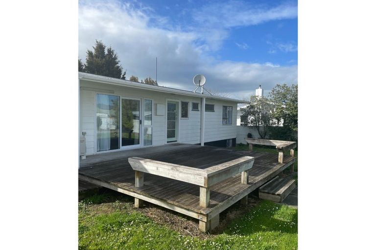 Photo of property in 120 Lethbridge Street, Feilding, 4702