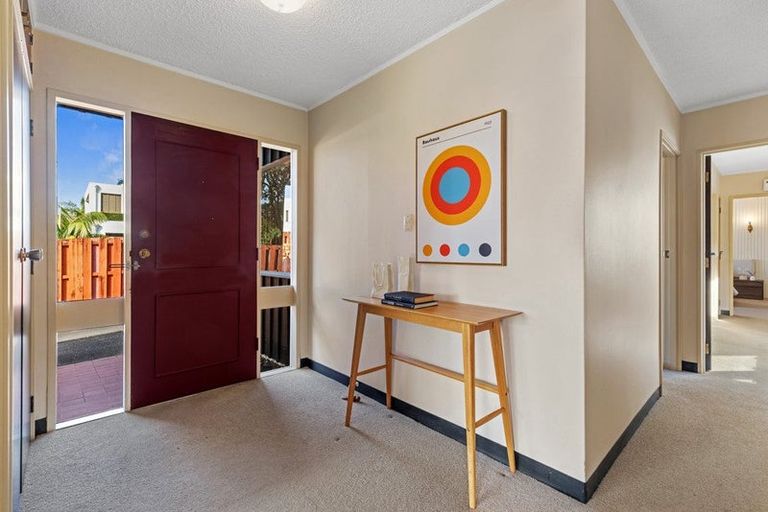 Photo of property in 1/78 Kitchener Road, Milford, Auckland, 0620