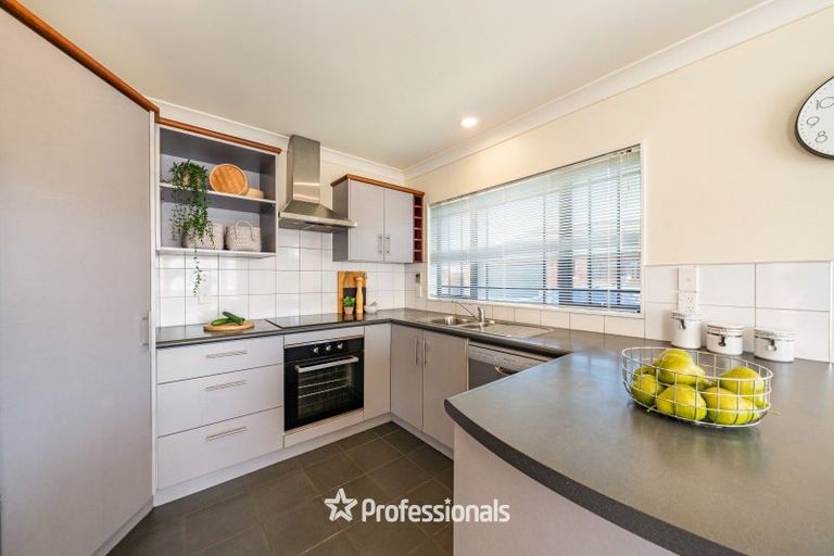 Photo of property in 33 Moana Grove, Waiwhetu, Lower Hutt, 5010