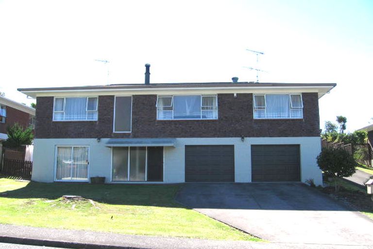 Photo of property in 18 Nui Mana Place, Te Atatu South, Auckland, 0610