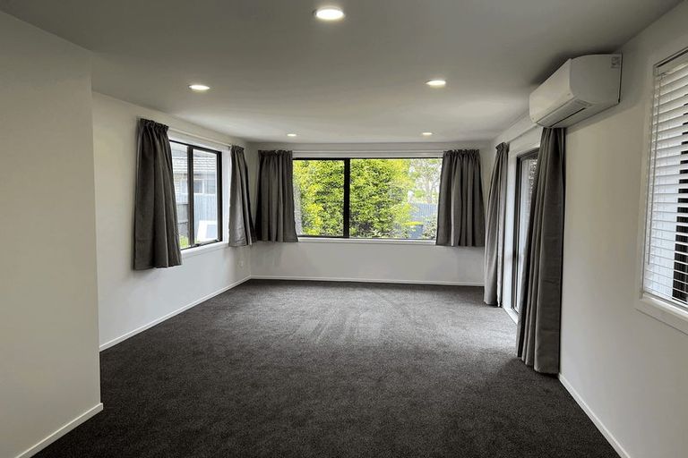 Photo of property in 16 Bidwell Place, Hillmorton, Christchurch, 8025