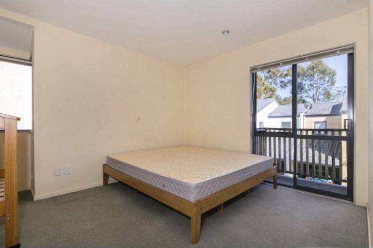 Photo of property in 3 Sun Place, Henderson, Auckland, 0612