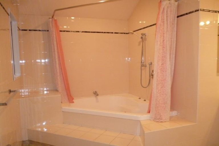 Photo of property in 427 Marine Parade, Napier South, Napier, 4110