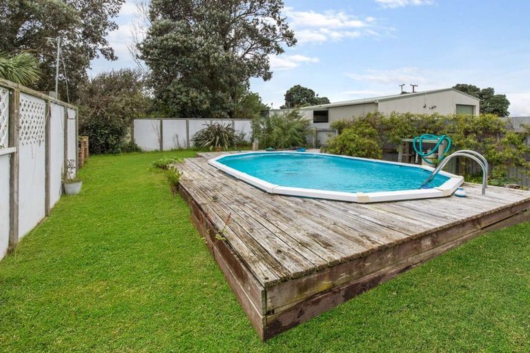 Photo of property in 28 Hood Street, Castlecliff, Whanganui, 4501