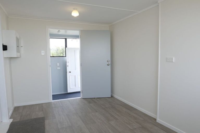 Photo of property in 7 Kent Avenue, Waitarere Beach, Levin, 5510