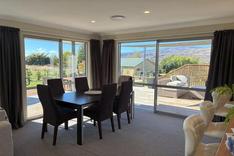 Photo of property in 2 Prospect Lane, Bannockburn, Cromwell, 9384