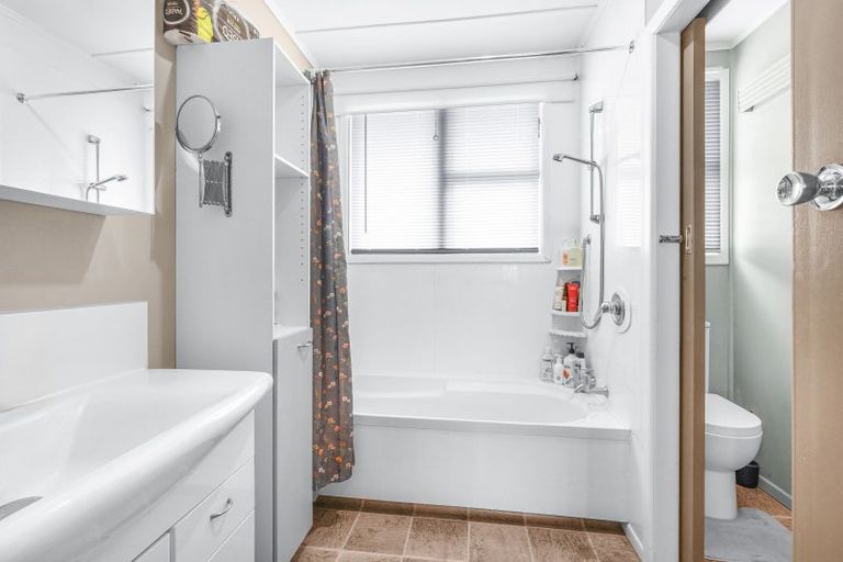 Photo of property in 21 Arawa Crescent, Tokoroa, 3420