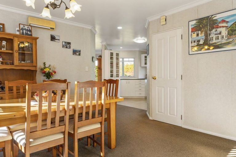 Photo of property in 127 Blake Boulevard, Papamoa Beach, Papamoa, 3118