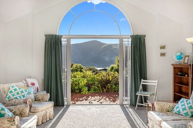 Photo of property in 22 Rimu Terrace, Waikawa, Picton, 7220