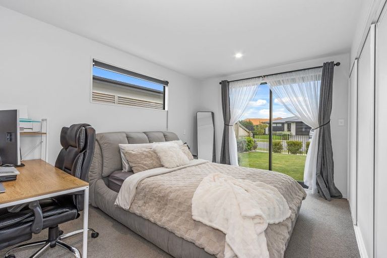 Photo of property in 15 Burrow Street, Rolleston, 7614