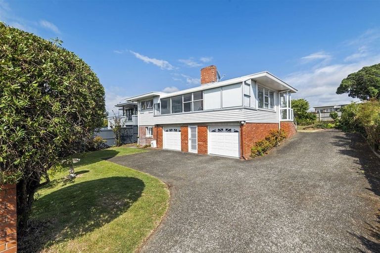 Photo of property in 192 Hurstmere Road, Takapuna, Auckland, 0622