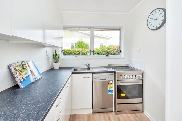 Photo of property in 3/113 Seabrook Avenue, New Lynn, Auckland, 0600