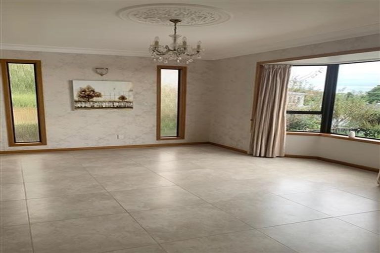 Photo of property in 53h Doralto Road, Frankleigh Park, New Plymouth, 4310