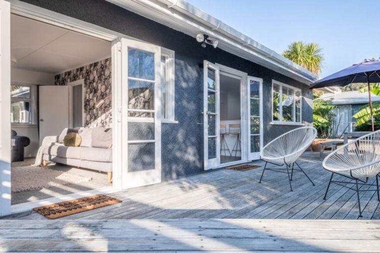 Photo of property in 30 Lysnar Street, Okitu, Gisborne, 4010