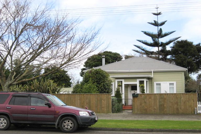 Photo of property in 163 Cambridge Street, Levin, 5510