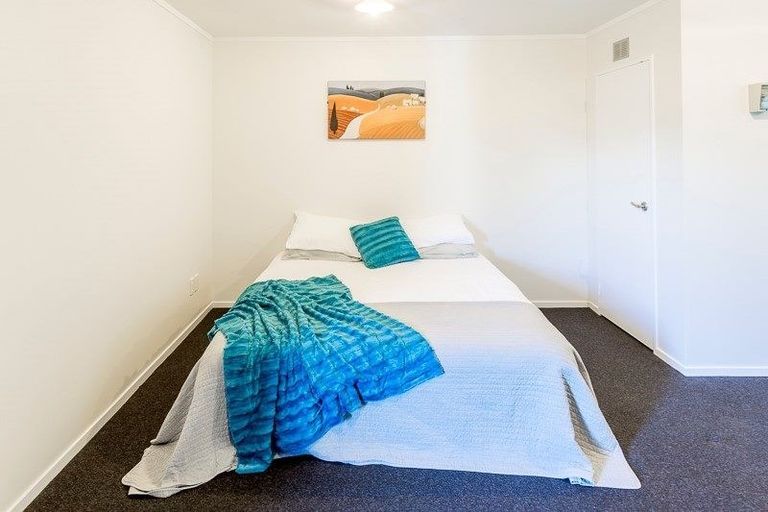 Photo of property in 35 Jones Crescent, Melville, Hamilton, 3206