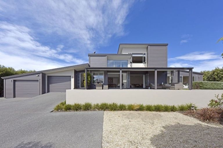Photo of property in 11 Stonewall Place, Huntsbury, Christchurch, 8022