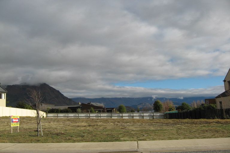 Photo of property in 17 Penrith Park Drive, Wanaka, 9305