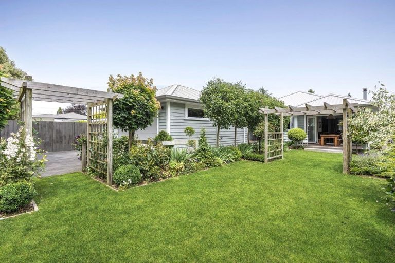 Photo of property in 80 Hall Street, Cambridge, 3434