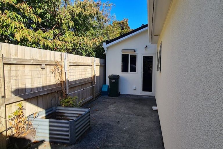 Photo of property in 6 Norton Park Avenue, Fairfield, Lower Hutt, 5011