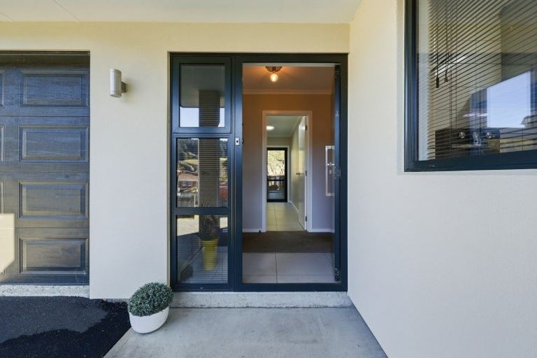 Photo of property in 1a Glendermid Close, Sawyers Bay, Port Chalmers, 9023