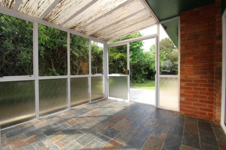 Photo of property in 121 Great North Road, Winton, 9720