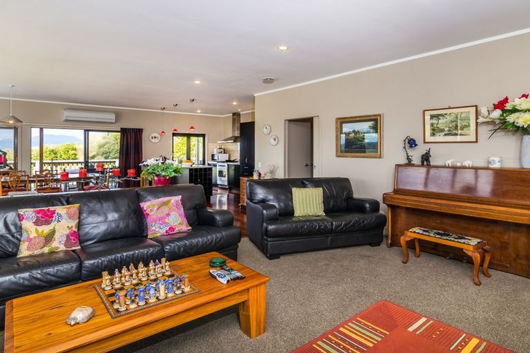 Photo of property in 108 Acacia Heights Drive, Acacia Bay, Taupo, 3385