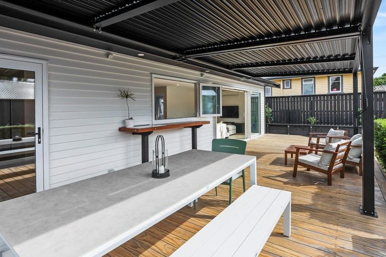 Photo of property in 6a Carey Street, Maeroa, Hamilton, 3200